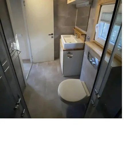 Mobil House Nevera 2 Apartman Banj