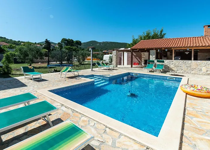 Апартаменты Mobil House Nevera 2 *