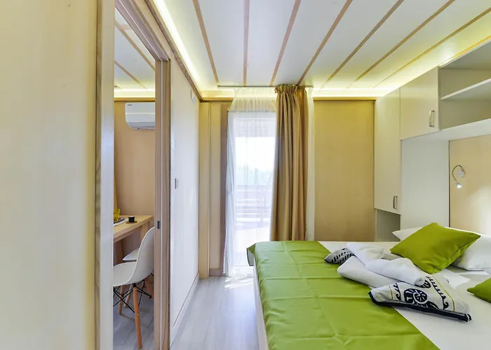 Mobil House Nevera 2 Banj